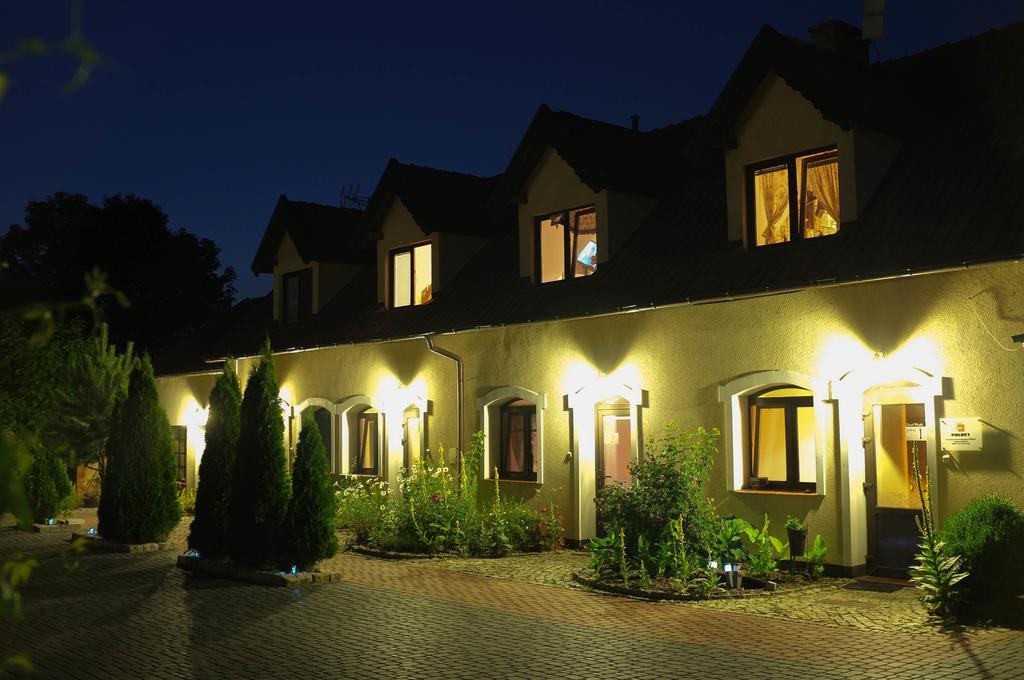 Zajazd Wiejski Szczechy Wielkie Exterior foto